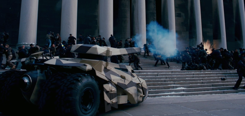 Illustration for article titled We break down the new Dark Knight Rises trailer, screencap by screencap